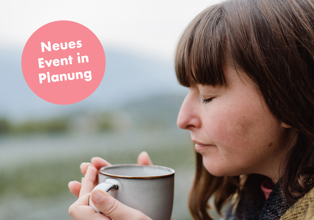 Frau trinkt Kakao
